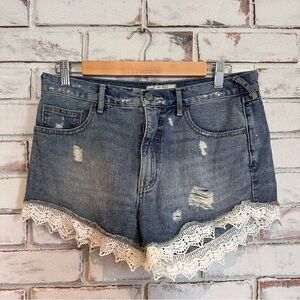 Free People Lace Bottom Jean Shorts size 28